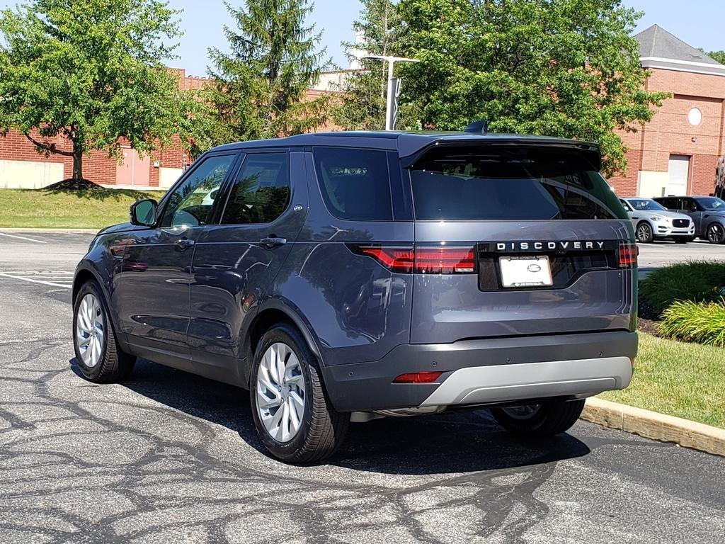 new 2025 Land Rover Discovery car, priced at $66,660