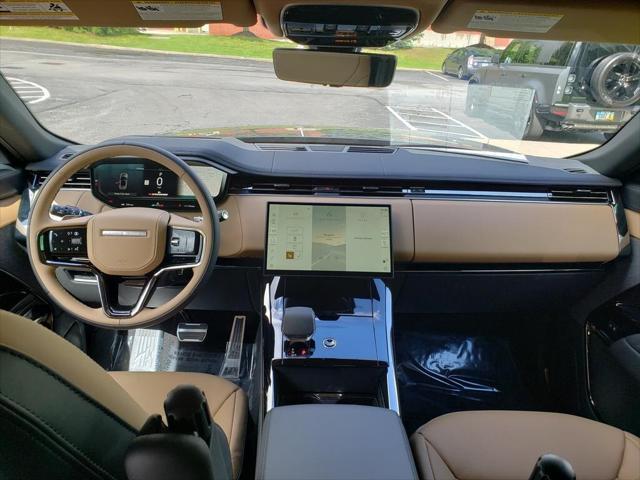 new 2025 Land Rover Range Rover Sport car, priced at $124,610