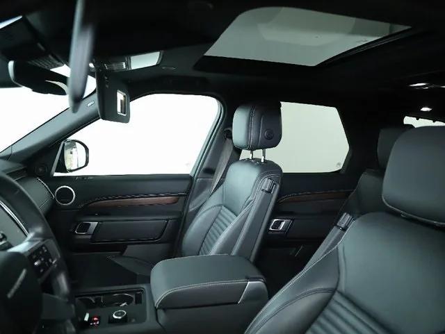 used 2024 Land Rover Discovery car, priced at $57,995