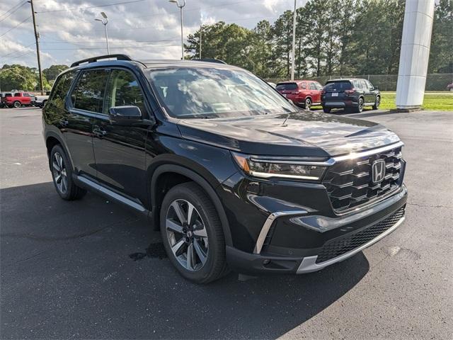 new 2025 Honda Pilot car, priced at $54,530