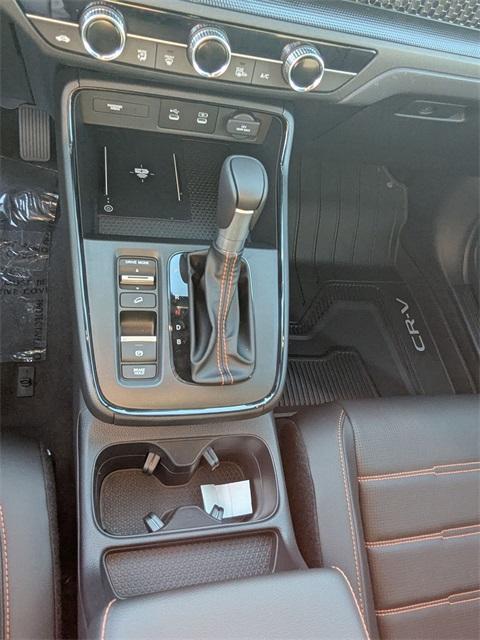 new 2026 Honda CR-V Hybrid car, priced at $40,175