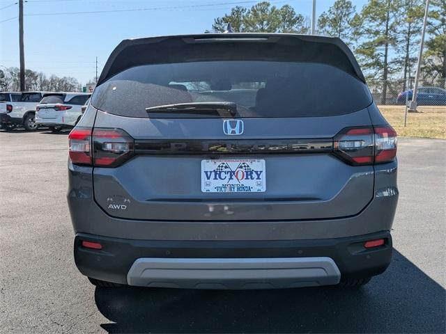 new 2025 Honda Pilot car, priced at $49,250
