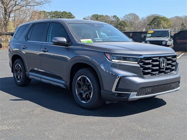 new 2025 Honda Pilot car, priced at $49,250