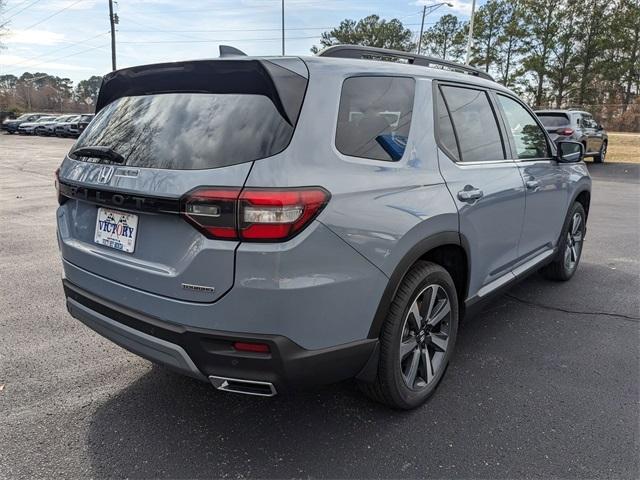 new 2025 Honda Pilot car, priced at $49,350