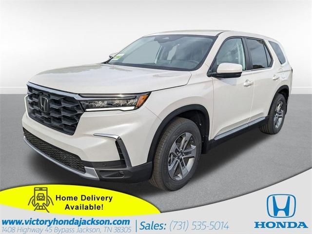 new 2025 Honda Pilot car, priced at $45,405