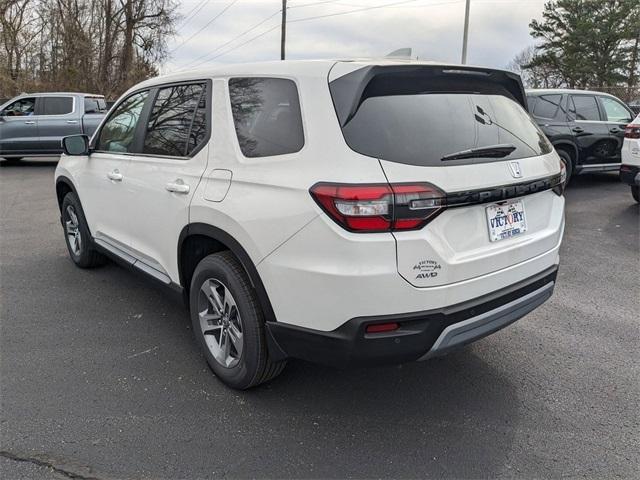 new 2025 Honda Pilot car, priced at $48,235