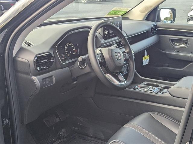 new 2025 Honda Pilot car, priced at $44,995