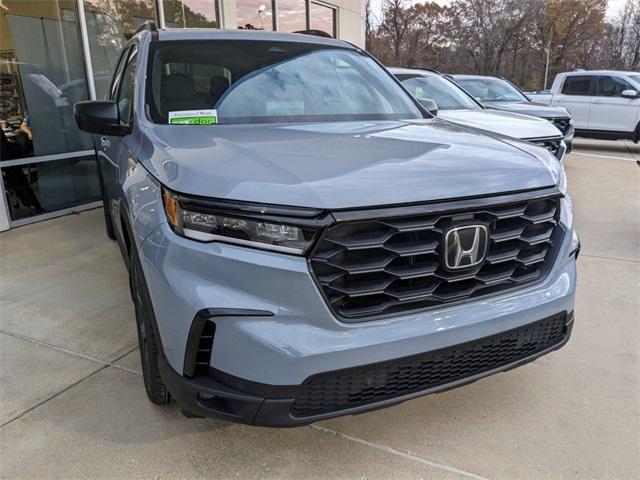 new 2025 Honda Pilot car, priced at $44,150