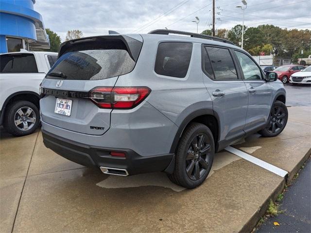 new 2025 Honda Pilot car, priced at $43,850