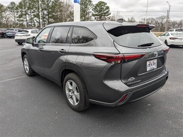 used 2024 Toyota Highlander car, priced at $35,896