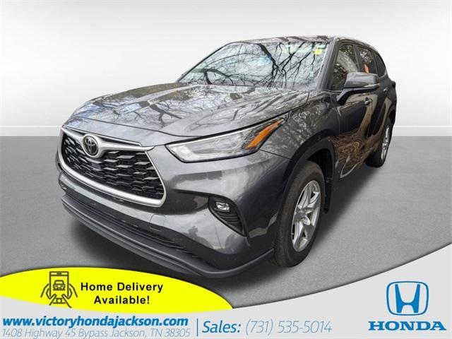 used 2024 Toyota Highlander car, priced at $38,512