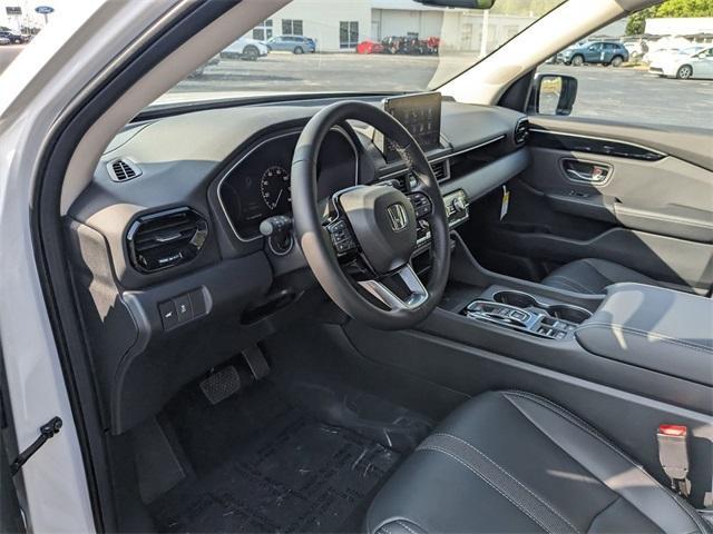 new 2025 Honda Pilot car, priced at $46,135