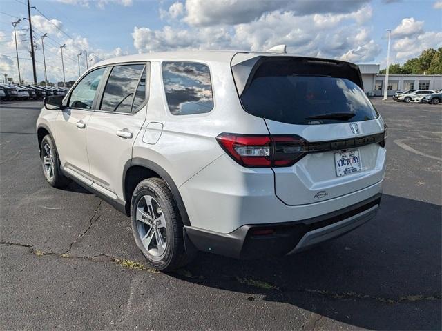 new 2025 Honda Pilot car, priced at $46,135