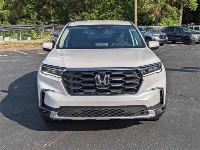 new 2025 Honda Pilot car, priced at $46,135