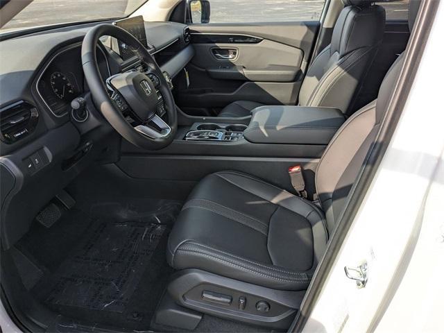 new 2025 Honda Pilot car, priced at $46,135