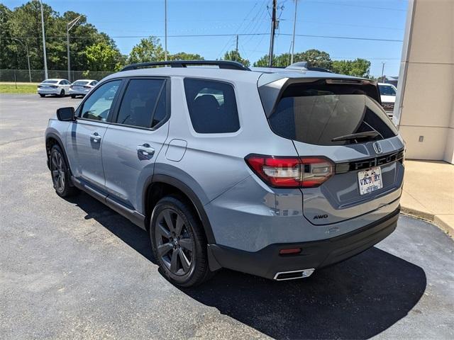 new 2025 Honda Pilot car, priced at $44,205