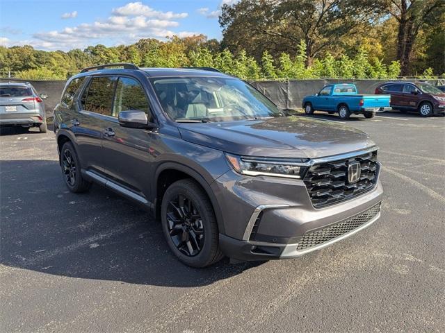 new 2025 Honda Pilot car, priced at $51,625