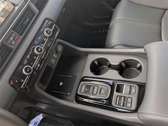 new 2025 Honda Pilot car, priced at $51,625
