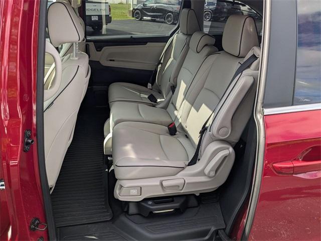 used 2025 Honda Odyssey car, priced at $44,888