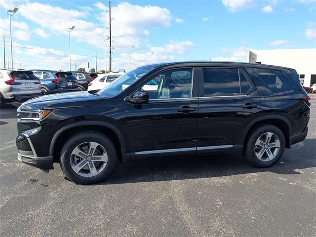 new 2025 Honda Pilot car, priced at $45,725