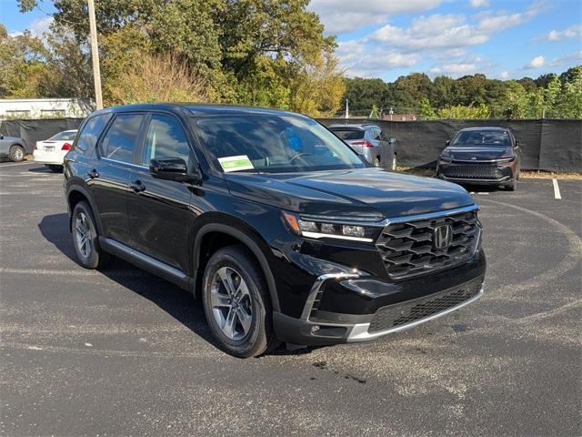 new 2025 Honda Pilot car, priced at $45,725