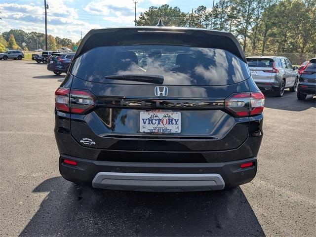 new 2025 Honda Pilot car, priced at $45,725