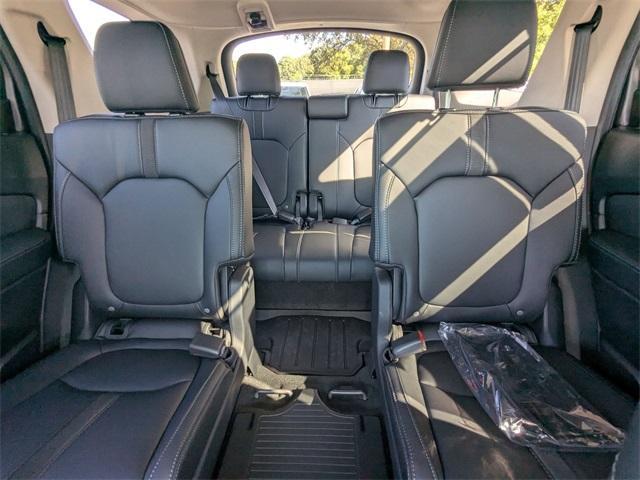new 2025 Honda Pilot car, priced at $44,995