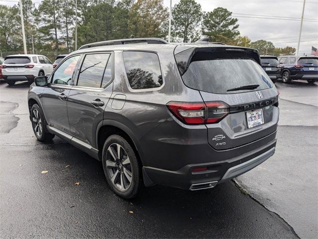 used 2025 Honda Pilot car, priced at $49,990