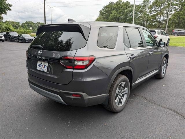 new 2025 Honda Pilot car, priced at $46,695