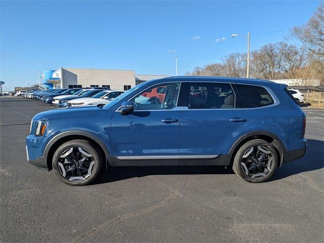 used 2024 Kia Telluride car, priced at $38,365