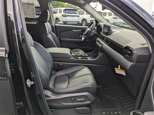 new 2025 Honda Pilot car, priced at $47,050