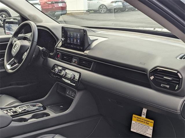 new 2025 Honda Pilot car, priced at $47,050