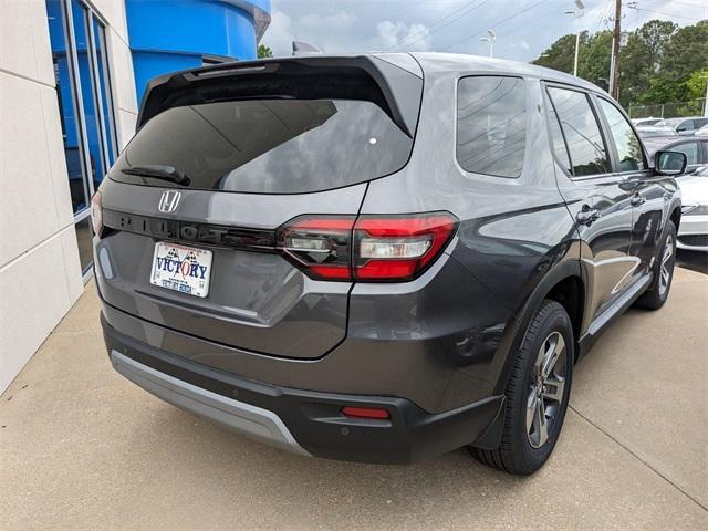 new 2025 Honda Pilot car, priced at $44,950