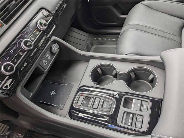 new 2025 Honda Pilot car, priced at $44,950