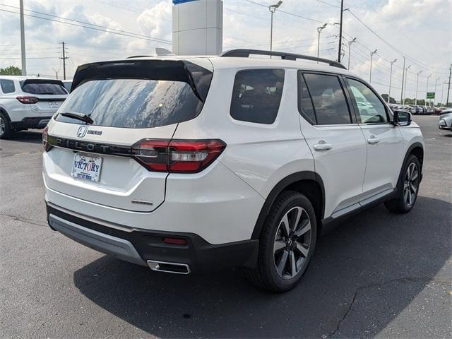 new 2025 Honda Pilot car, priced at $49,405
