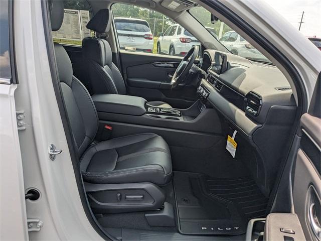 new 2025 Honda Pilot car, priced at $49,405