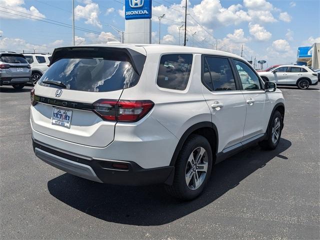 new 2025 Honda Pilot car, priced at $45,405