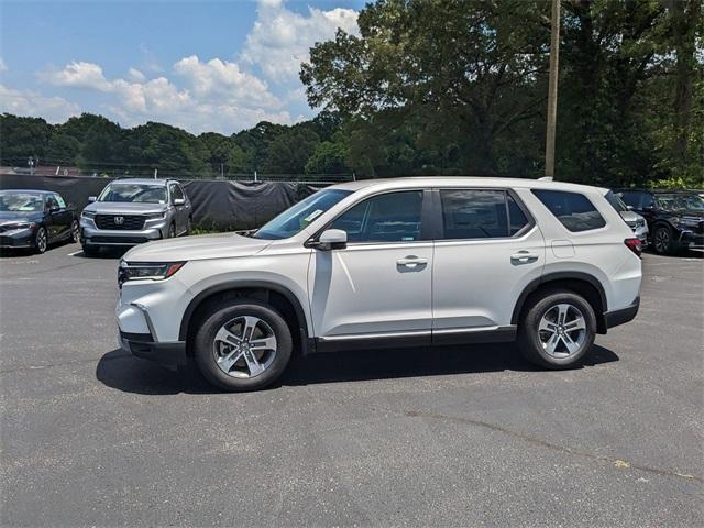 new 2025 Honda Pilot car, priced at $45,405