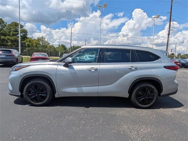 used 2020 Toyota Highlander car, priced at $23,997