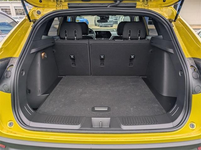 used 2024 Chevrolet Trax car, priced at $22,479