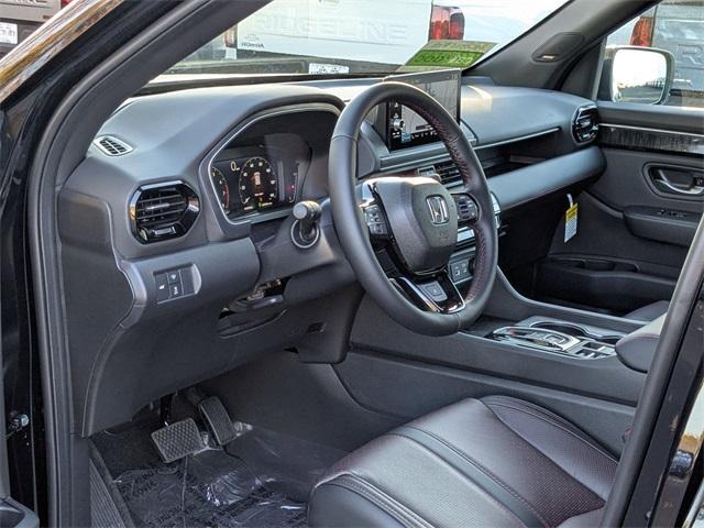 new 2025 Honda Pilot car, priced at $56,075