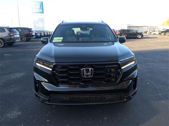 new 2025 Honda Pilot car, priced at $56,075