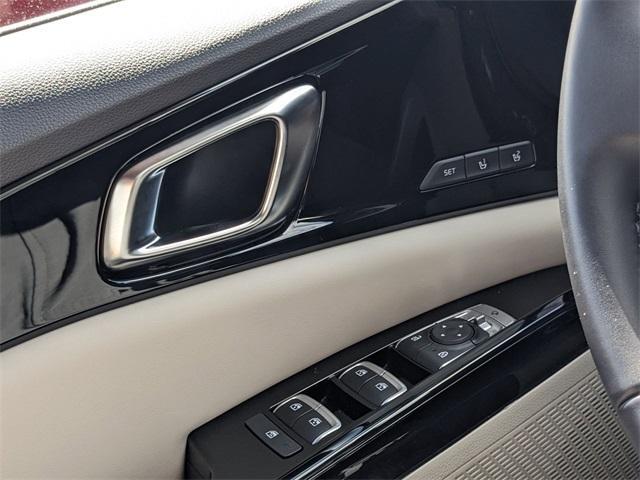 used 2024 Kia Carnival car, priced at $40,998