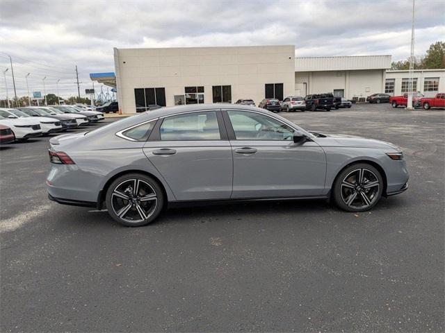 new 2025 Honda Accord Hybrid car, priced at $35,205