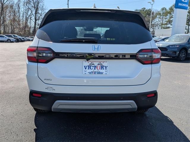 new 2025 Honda Pilot car, priced at $48,235
