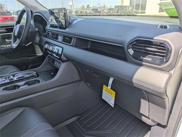 new 2025 Honda Pilot car, priced at $48,235