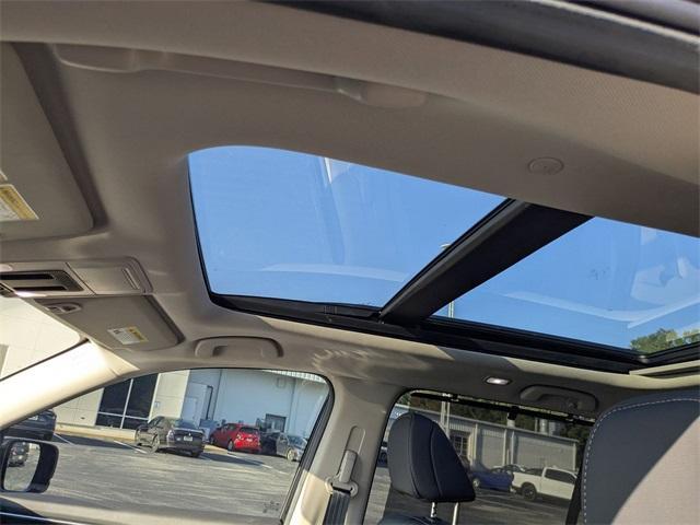 new 2025 Honda Pilot car, priced at $50,850