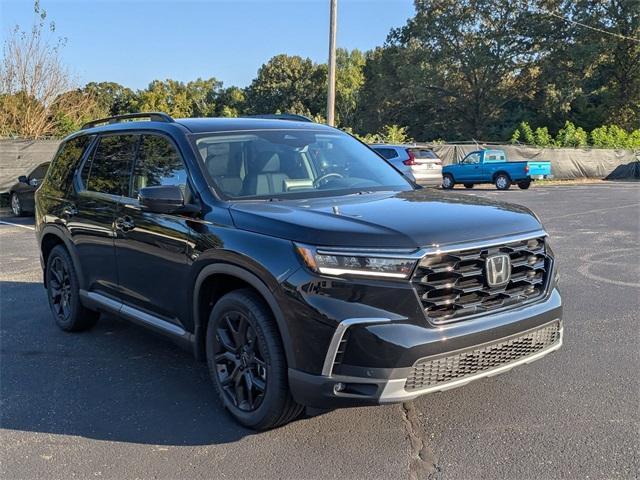 new 2025 Honda Pilot car, priced at $50,850