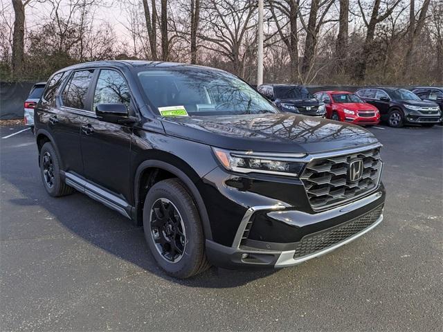 new 2025 Honda Pilot car, priced at $49,195