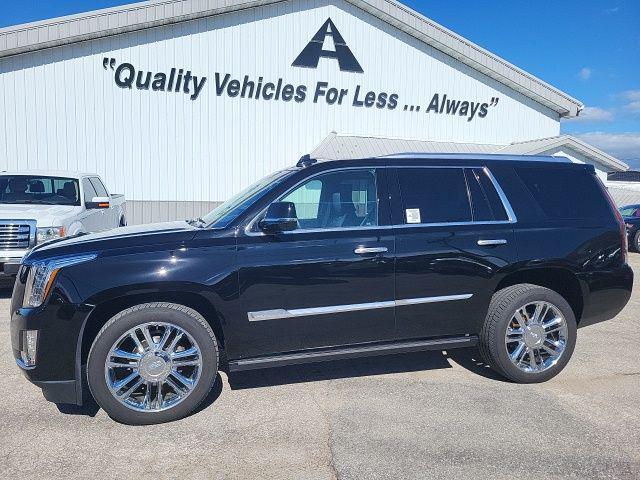 used 2016 Cadillac Escalade car, priced at $35,394